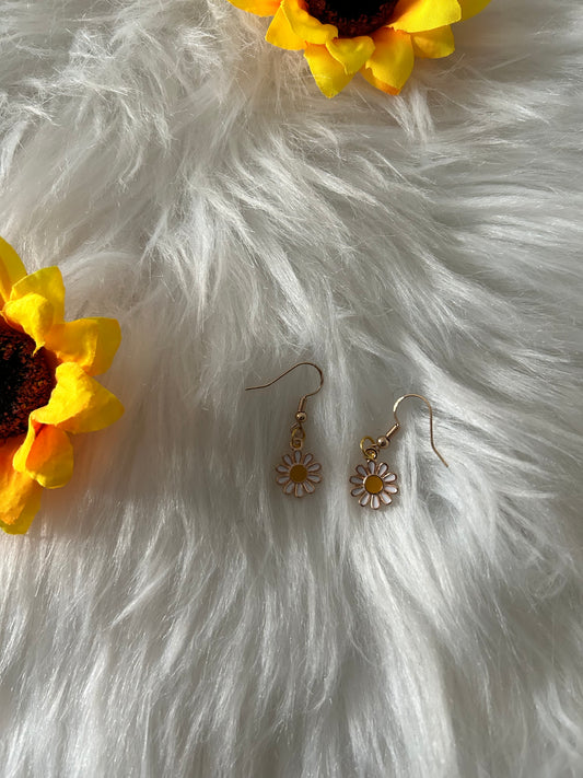 Daisy earrings